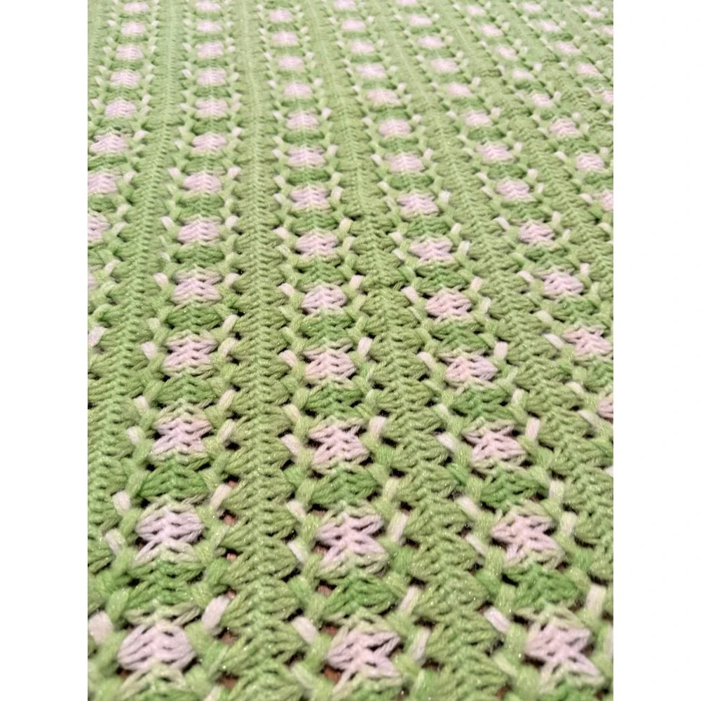 VTG Crochet Granny Square Blanket Green White Fringe Cottage Grandma 83X63 In